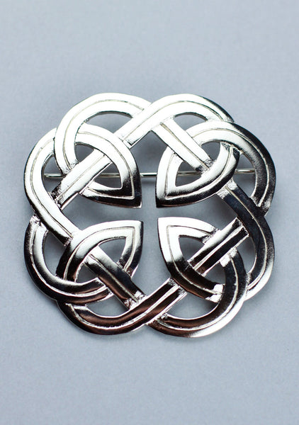 Eternal Interlace Plaid Brooch