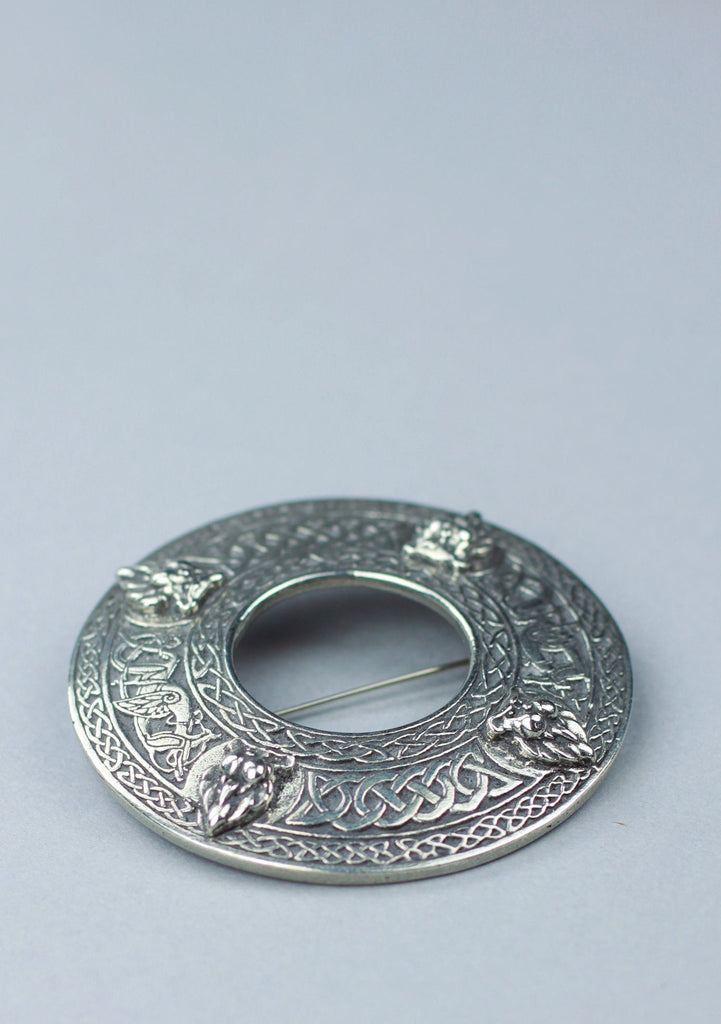 Pewter Lion Design Brooch