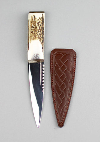 Luxury Staghorn & Walnut Sgian Dubh