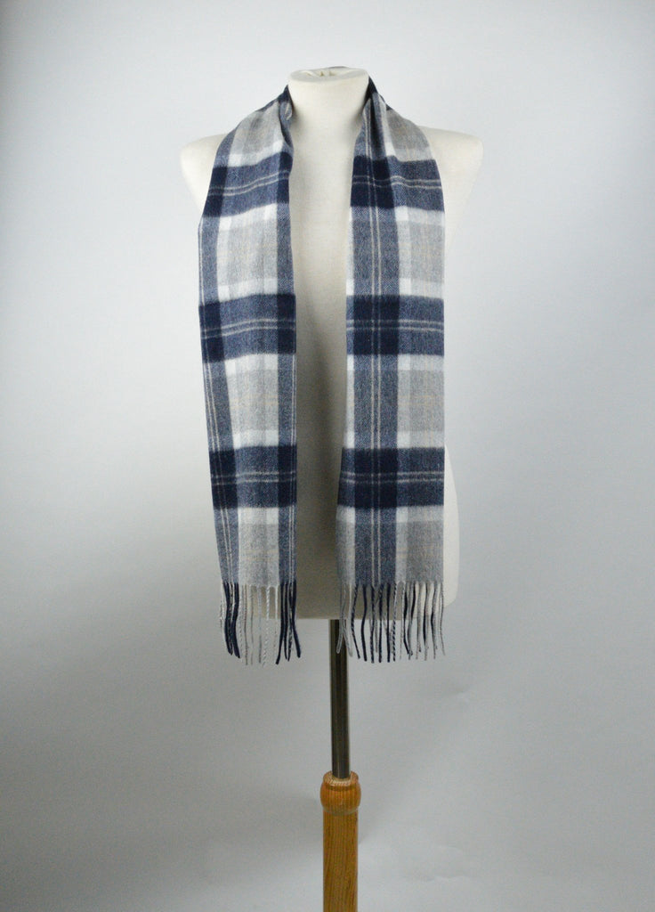 Lambswool Scarf in Bannockbane Silver Tartan